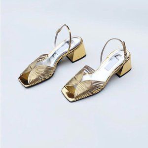 UNWORN Suzanne Rae 70s Strappy Slingbacks, gold, size 39 (fits like 38)